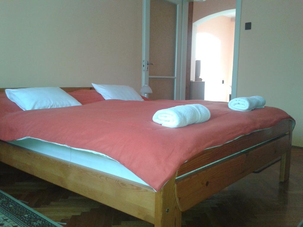 Bed and Breakfast Bundics Vendeghazak Lenti Pokoj fotografie